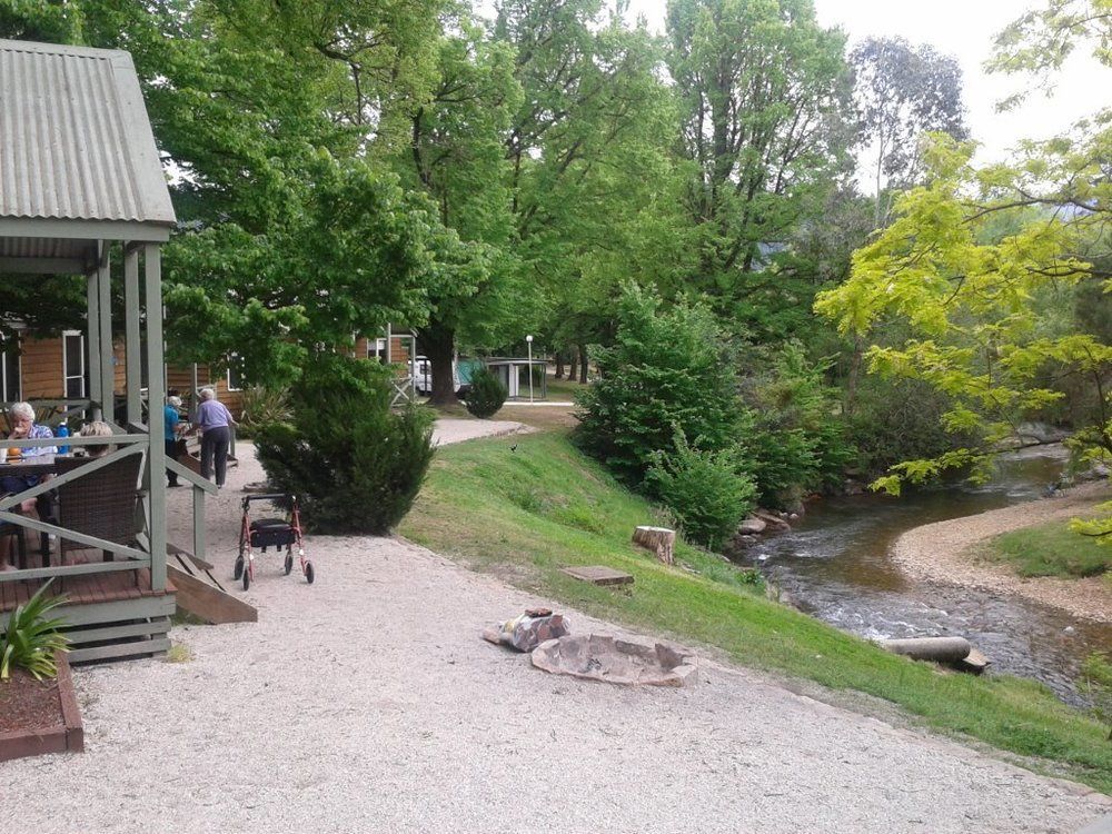 Nrma Bright Holiday Park Екстер'єр фото